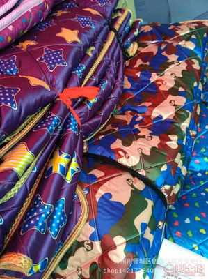 新款电动车挡风被 冬季保暖新选择，厂家批发优质连体设计